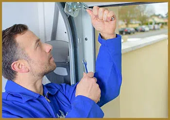 United Garage Doors Portland, OR 503-722-2881 - serv-rep-gr-47m